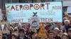 Manifestation contre le projet d\'aéroport à Notre-Dame des landes, le 30 mars 2008 à Nantes.&nbsp;